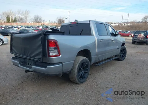 2021 Ram 1500 Big Horn 4X4 5'7 Box z USA, uszkodzony, nr VIN 1C6RRFFG4MN511747